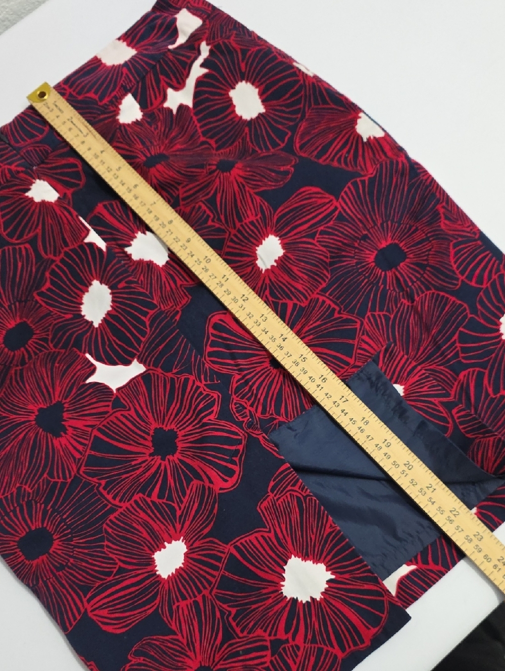 Charter Club Floral Skirt Navy Red Pencil Skirt Lined Classic Spring SummerStyle - Picture 12 of 13